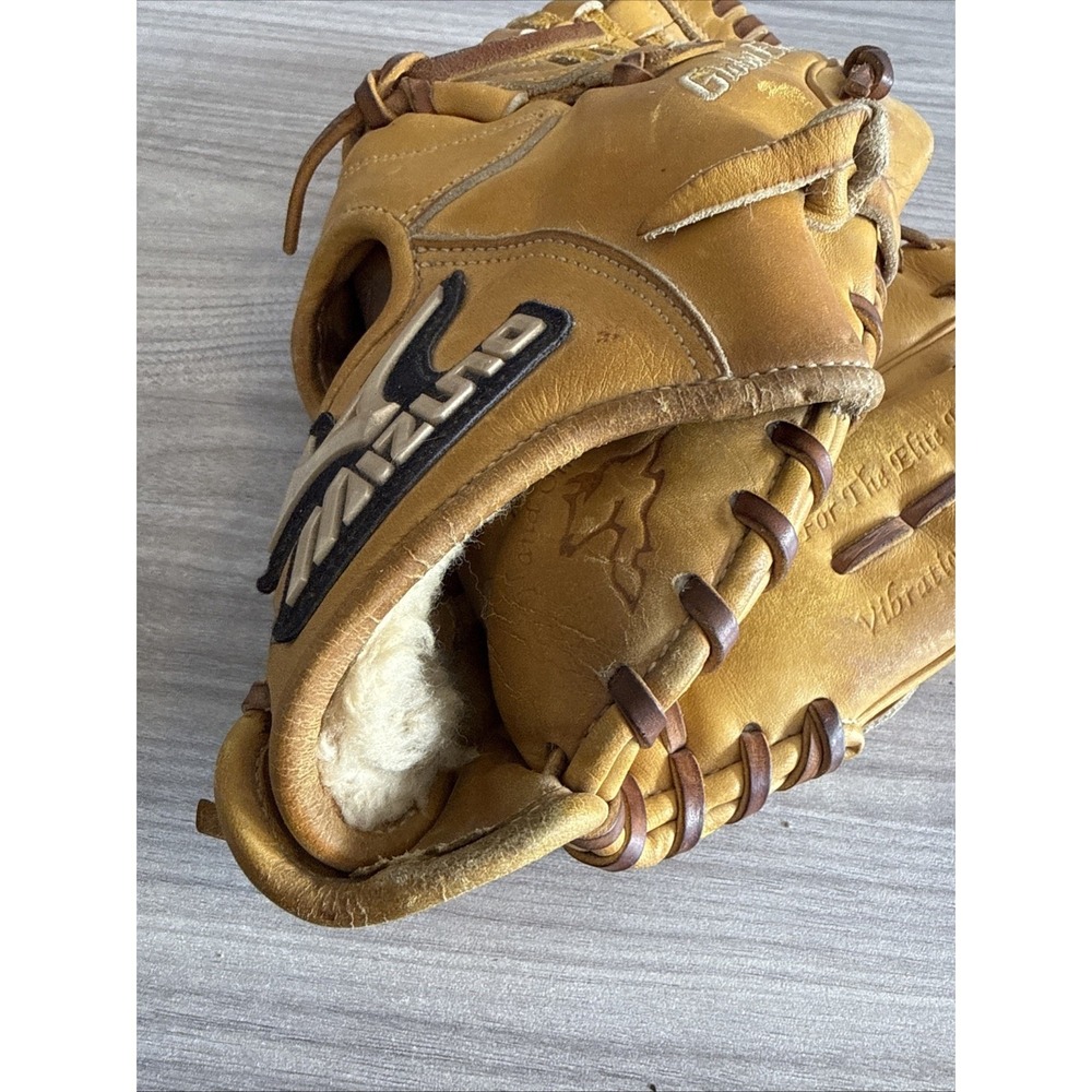 Mizuno Global Elite VOP Series GGE1V Pitcher/Infield Baseball Glove 12 Inch RHT - Picture 9 of 11